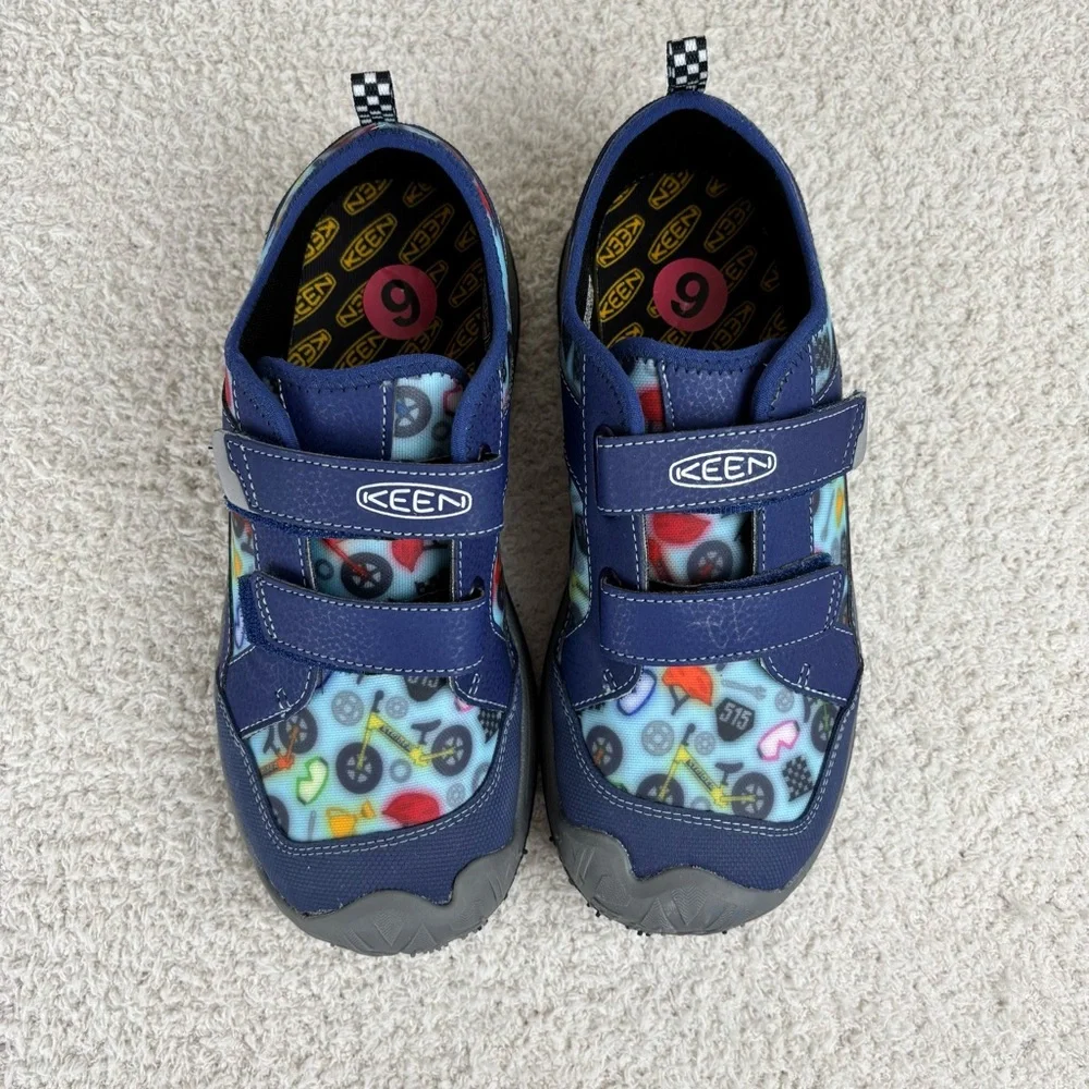 Keen Shoes Boys 6 Blue Speed Hound‎ Non Marking Treaded Hook Loop Bicycle Sports